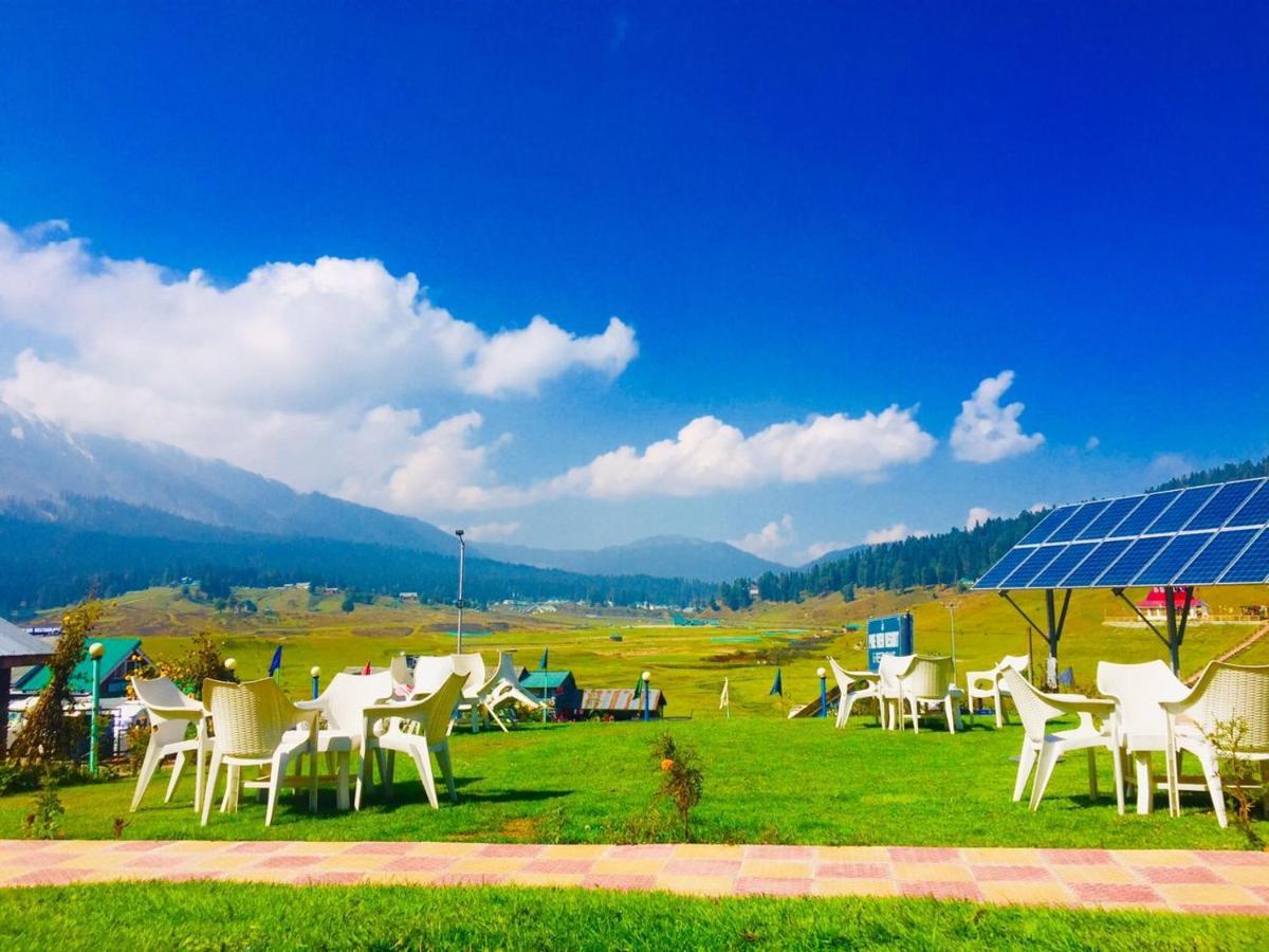 Pine View Resort Gulmarg Buitenkant foto