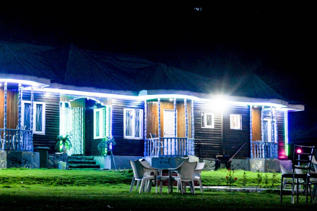 Pine View Resort Gulmarg Buitenkant foto