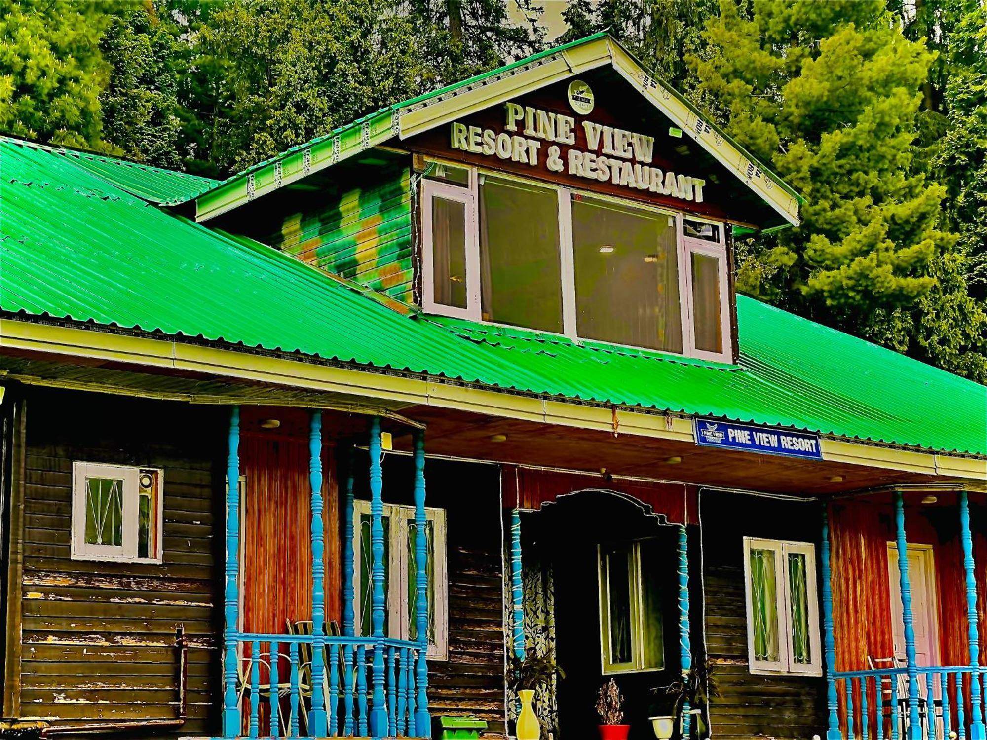 Pine View Resort Gulmarg Buitenkant foto